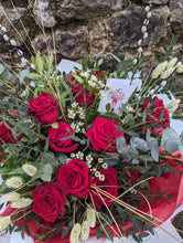 Load image into Gallery viewer, Luxury Naomi Red Rose Bouquet - Pre Order Essential