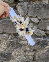 Load image into Gallery viewer, Wrist Corsage
