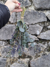 Load image into Gallery viewer, Eucalyptus & Lavender Spa Bunch