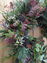 Load image into Gallery viewer, &#39;Cottage Garden&#39; Luxury Fresh Christmas Wreath
