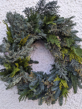 Load image into Gallery viewer, DIY Christmas Wreath Decorating Kit
