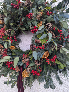 "Traditional Charm" Luxury Christmas Wreath - Large