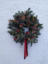 Load image into Gallery viewer, &quot;Traditional Charm&quot; Luxury Fresh Christmas Wreath
