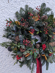 "Traditional Charm" Luxury Fresh Christmas Wreath