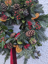Load image into Gallery viewer, &quot;Traditional Charm&quot; Luxury Fresh Christmas Wreath
