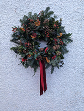 Load image into Gallery viewer, &quot;Traditional Charm&quot; Luxury Fresh Christmas Wreath
