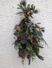 Load image into Gallery viewer, Luxury Fresh Christmas Door Swag
