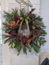 Load image into Gallery viewer, &#39;Traditional Charm&#39; Luxury Fresh Christmas Wreath
