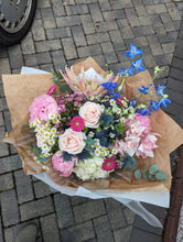 Load image into Gallery viewer, Luxury Summer Bouquet
